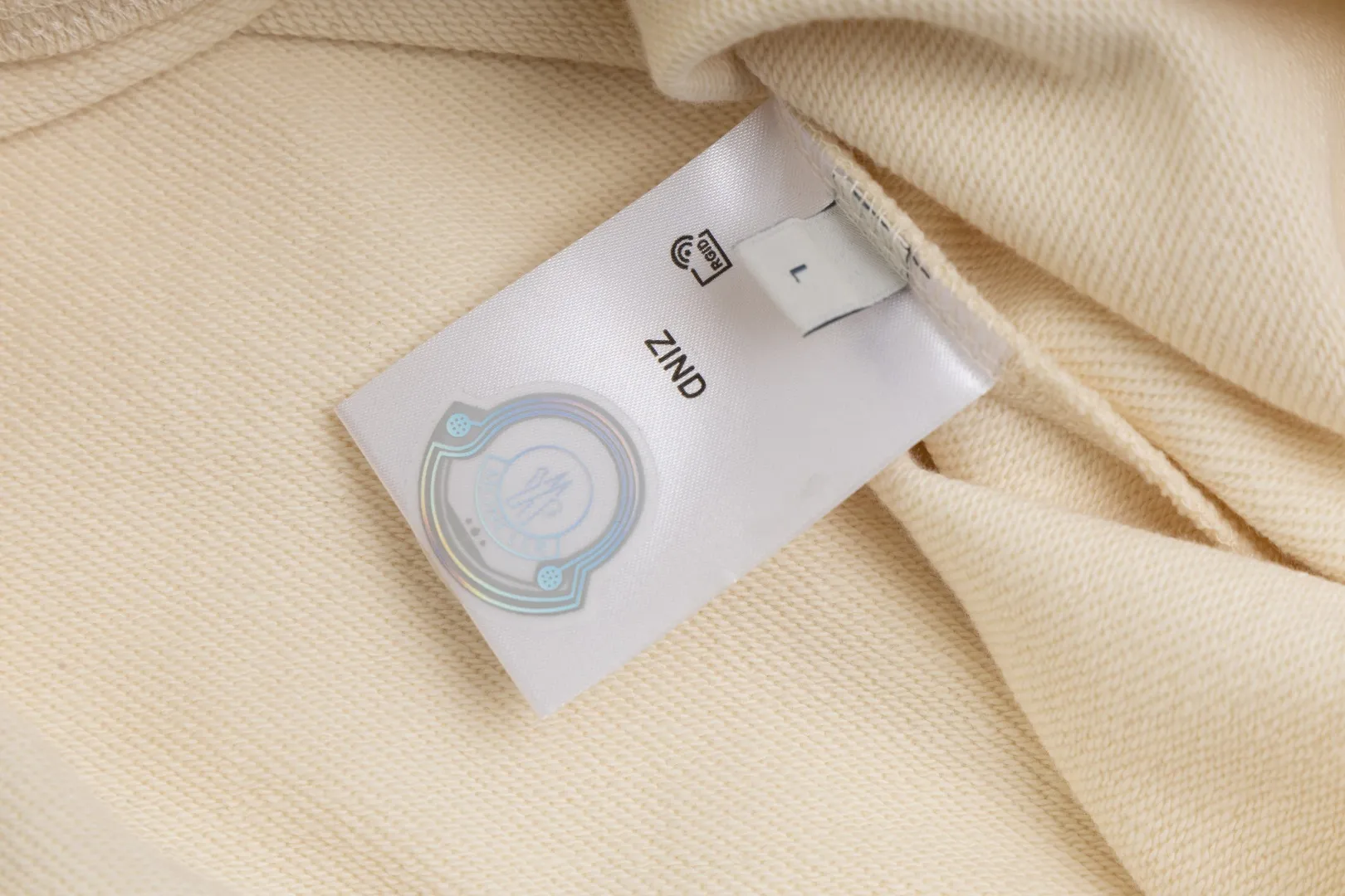 【 Quality】【 MONCLER】【In Stock 】 2024 New Arrival Premium 3D LOGO ， ， Premium ⚠️ ： 460 ， 21S 10S 26/2 1*1 ！ ， ， ， ， ， ！ Same Style ✔️ Same Style： ❗ ✔️【 Same Style， In Stock！】 ➡️Size：S M L XL XXL ➡️ ：Black White ⚠️Size Size